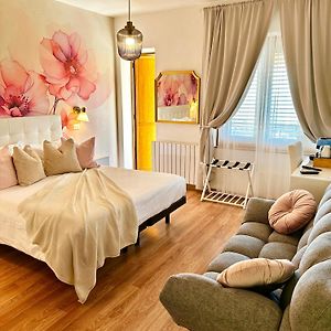 Villa Greta Hotel Rooms&Suites